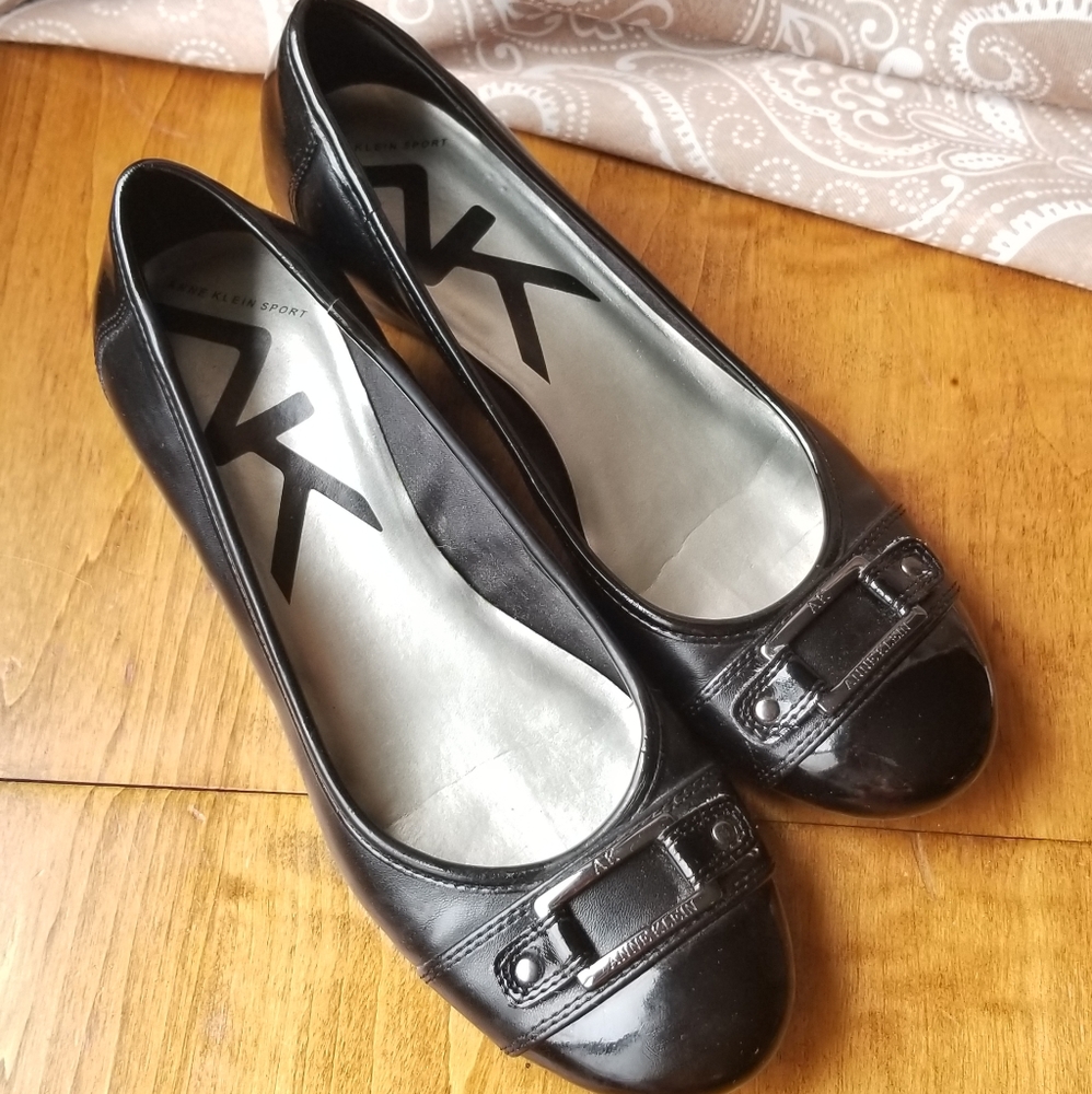 Anne Klein dress shoes